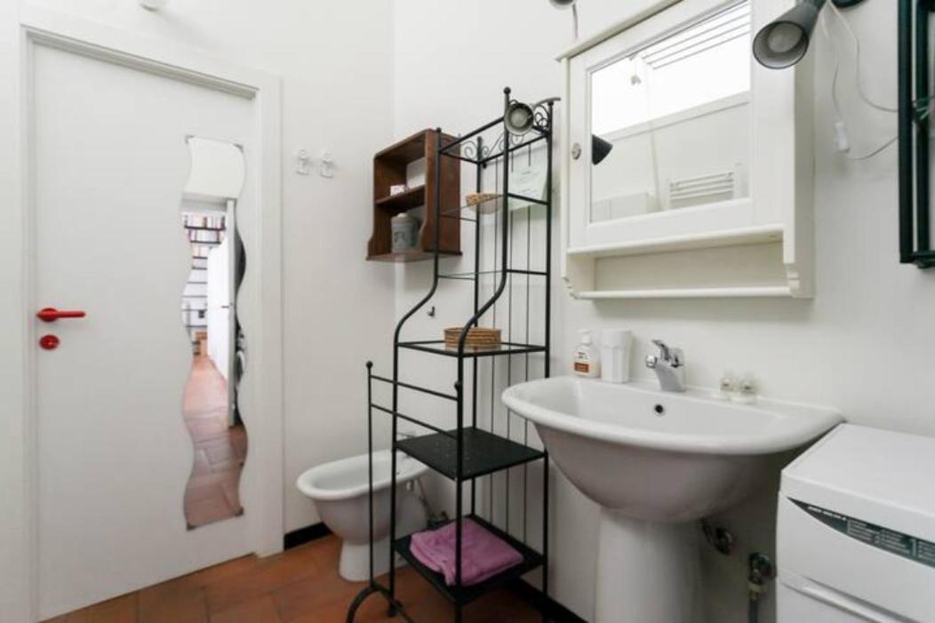 Porta Ticinese Cozy Apartment Con Balcone Milan Exterior photo